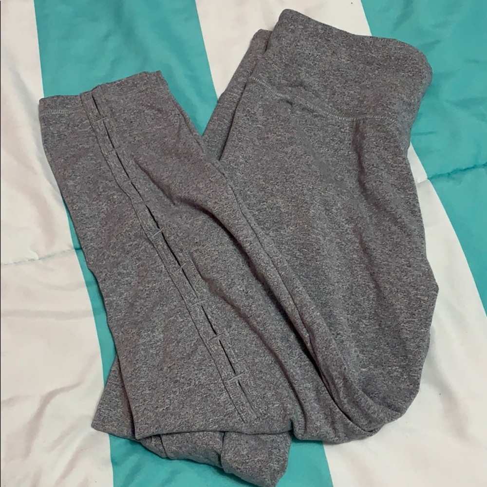 Women’s athletic pants